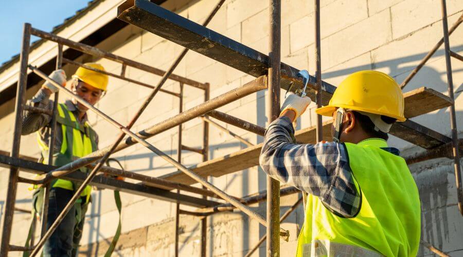 Professional fairlawn roofing services in Amelia, OH